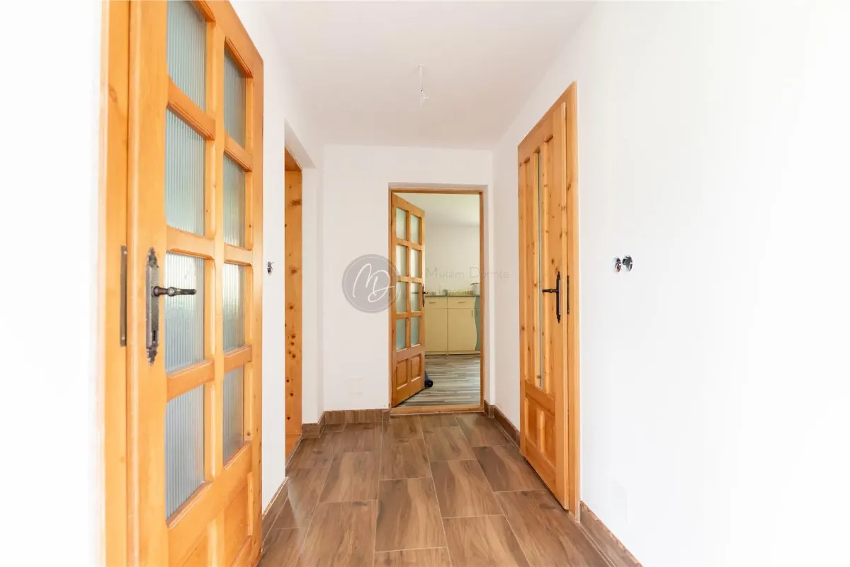 Villa Neuve avec Terrain Généreux, Oradea - foto 9