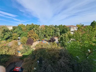 Spacious Split-Layout Apartment on Boulevard Dacia - foto 9