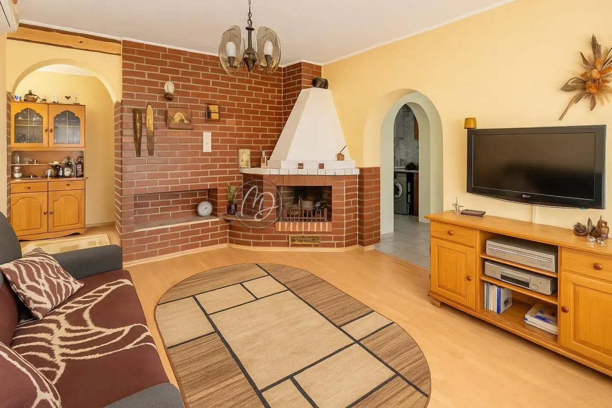 MDI casa cu spatiu comercial in Marghita - foto 1
