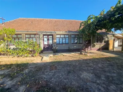 Maison Traditionnelle avec Terrain Généreux à Bicaci, Bihor - Bicaci