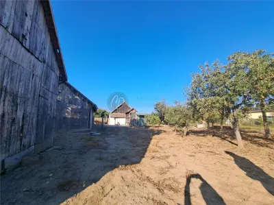 Maison Traditionnelle avec Terrain Généreux à Bicaci, Bihor - foto 10