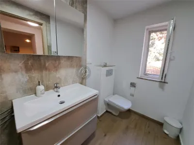 Maison Centrale à Louer à Oradea | 500 €/mois | Terrasse de Détente - foto 5