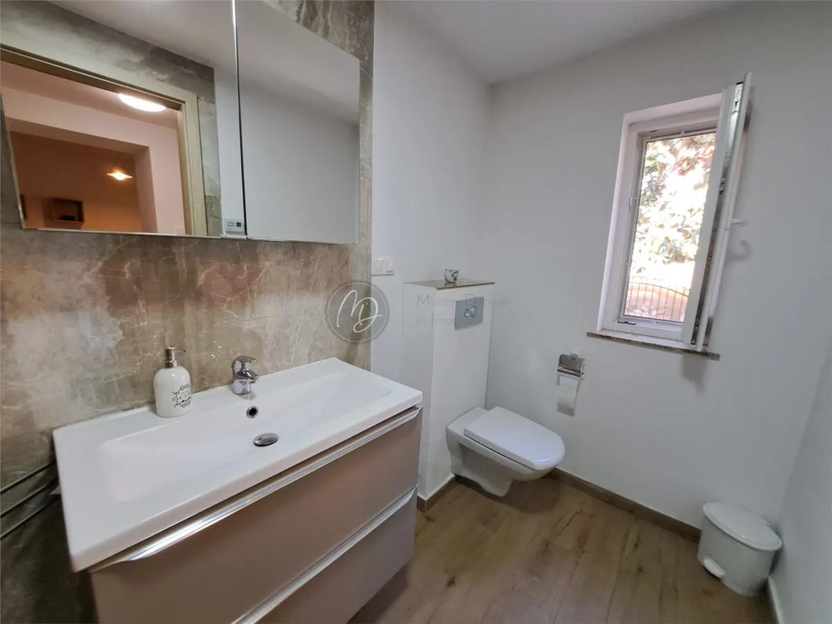Maison Centrale à Louer à Oradea | 500 €/mois | Terrasse de Détente - foto 5