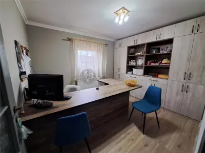 MDI Casa Lux Salonta – Villa Familiale Exceptionnelle avec Potentiel Illimité - Salonta
