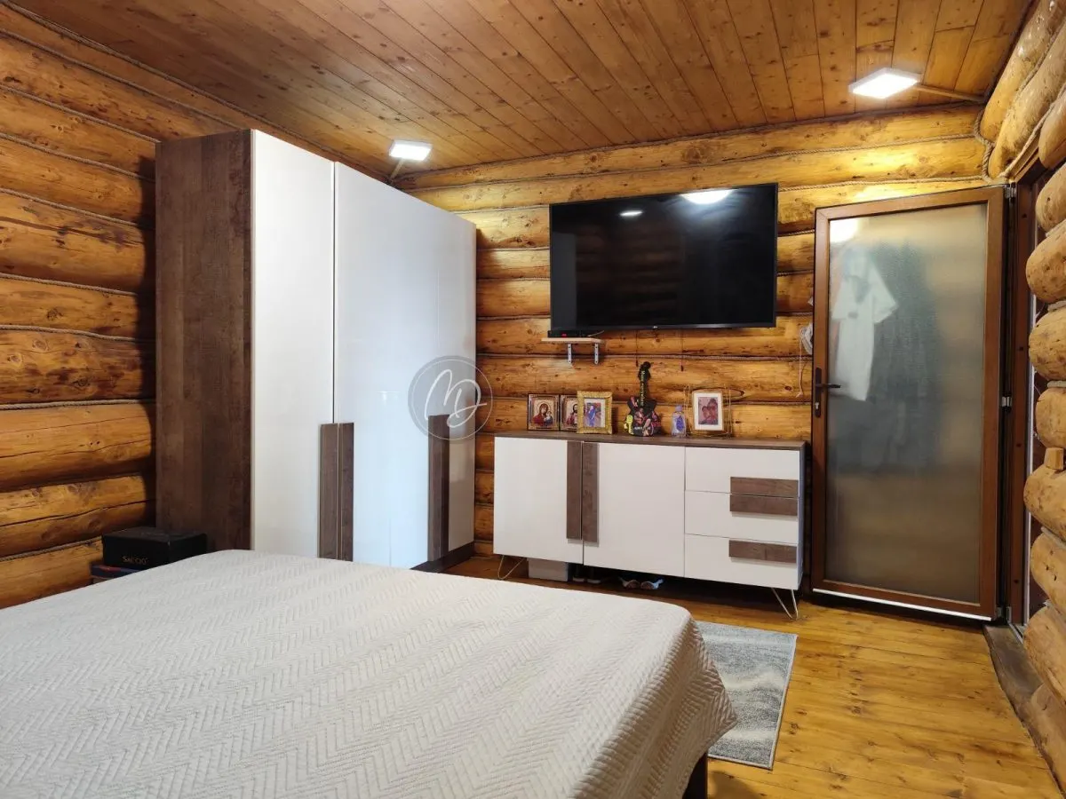 Chalet en Rondins avec Lac Privé de Pêche - foto 14
