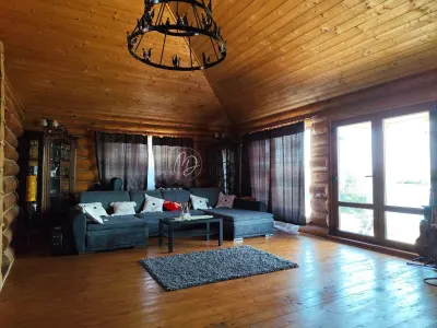 Chalet en Rondins avec Lac Privé de Pêche - foto 16
