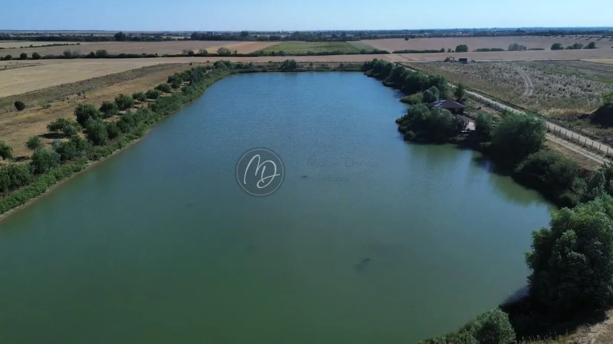 Chalet en Rondins avec Lac Privé de Pêche - foto 7