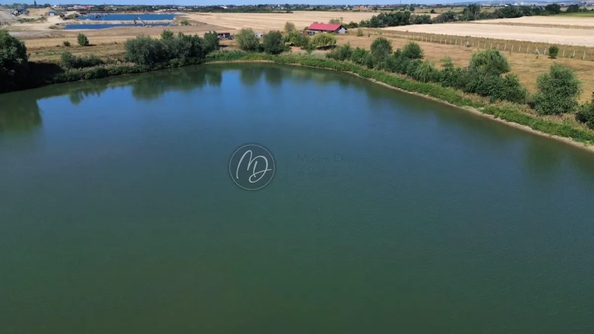 Chalet en Rondins avec Lac Privé de Pêche - foto 9