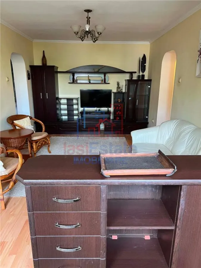 Appartement Deux Chambres, Quartier Podu Ros, Deuxième Étage, Iași - foto 10