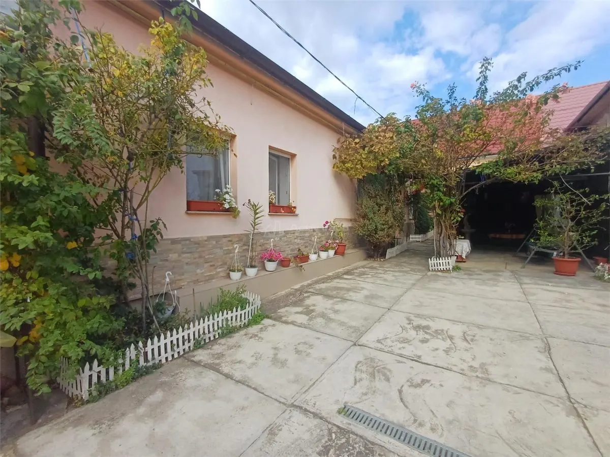 Casa de vanzare in Cisnadie langa Lidl - foto 2