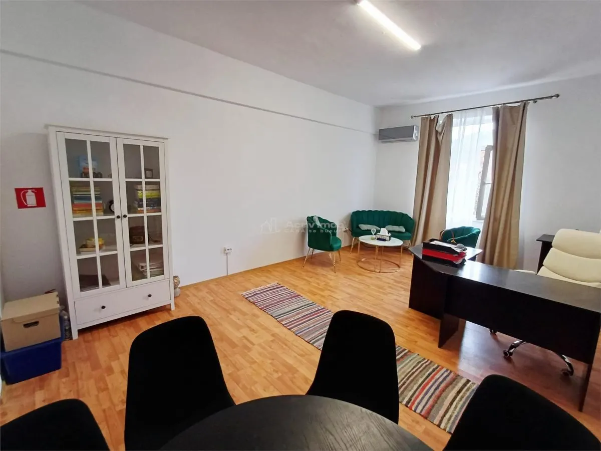 Resita, Oficina Bloque 800, Reformada, Amueblada, 29 m² - foto 11
