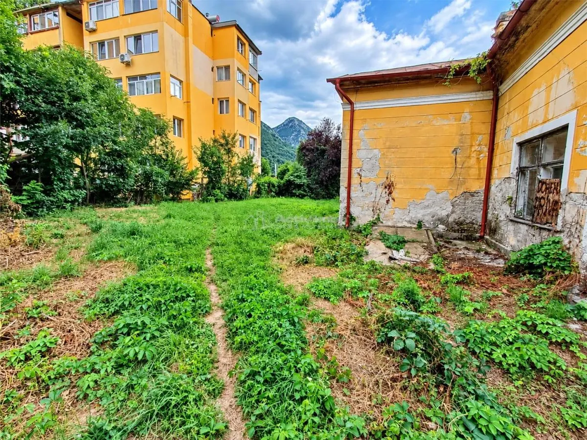 Baile Herculane | Villa Miramonte | 3204 sqm Land | City Centre - foto 12