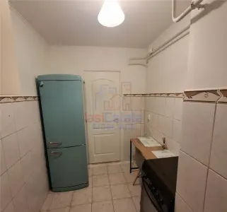 Apartament cu 2 camere de vanzare, 47 mp, Baza 3 - foto 6