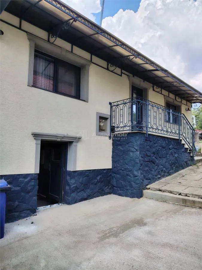 Casa renovata Ghelari Hunedoara - foto 3