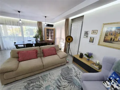 Exceptional Villa in Dumbravita – Space, Comfort and Elegance - foto 2