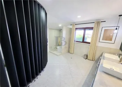 Exceptional Villa in Dumbravita – Space, Comfort and Elegance - foto 22