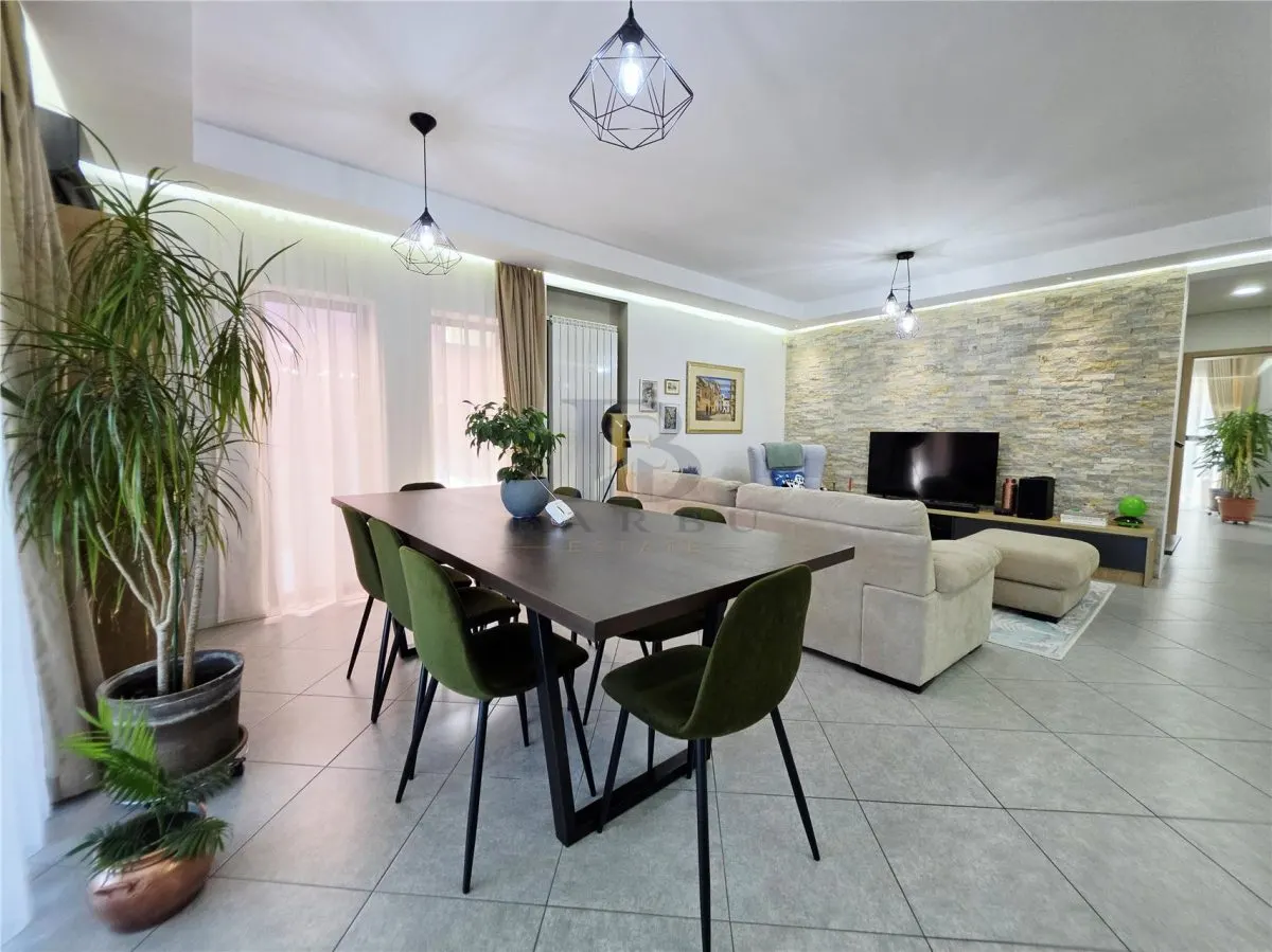 Exceptional Villa in Dumbravita – Space, Comfort and Elegance - foto 5