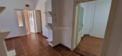 Casa en Resita, Zona Muncitoresc, Patio Compartido - foto 18