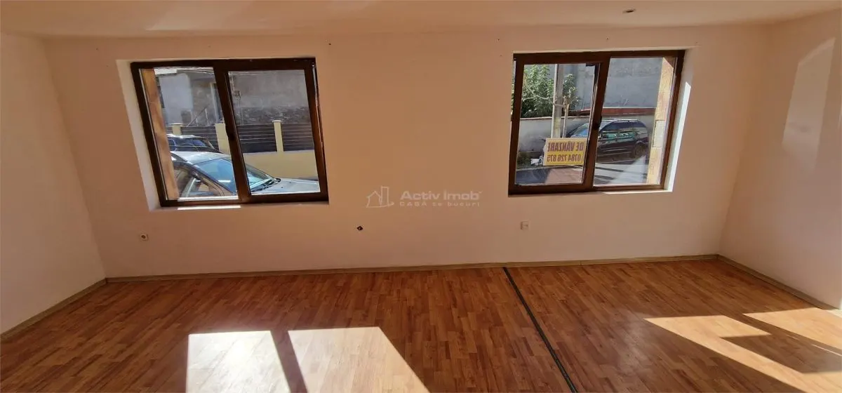 House / villa for sale 90 sqm in Resita, Muncitoresc area - foto 2