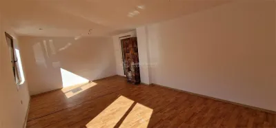 House / villa for sale 90 sqm in Resita, Muncitoresc area - foto 15