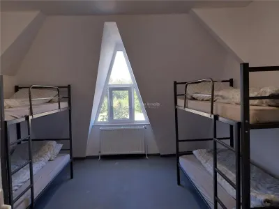 House / villa for rent 20 sqm in Brasov, Carierei area - foto 1