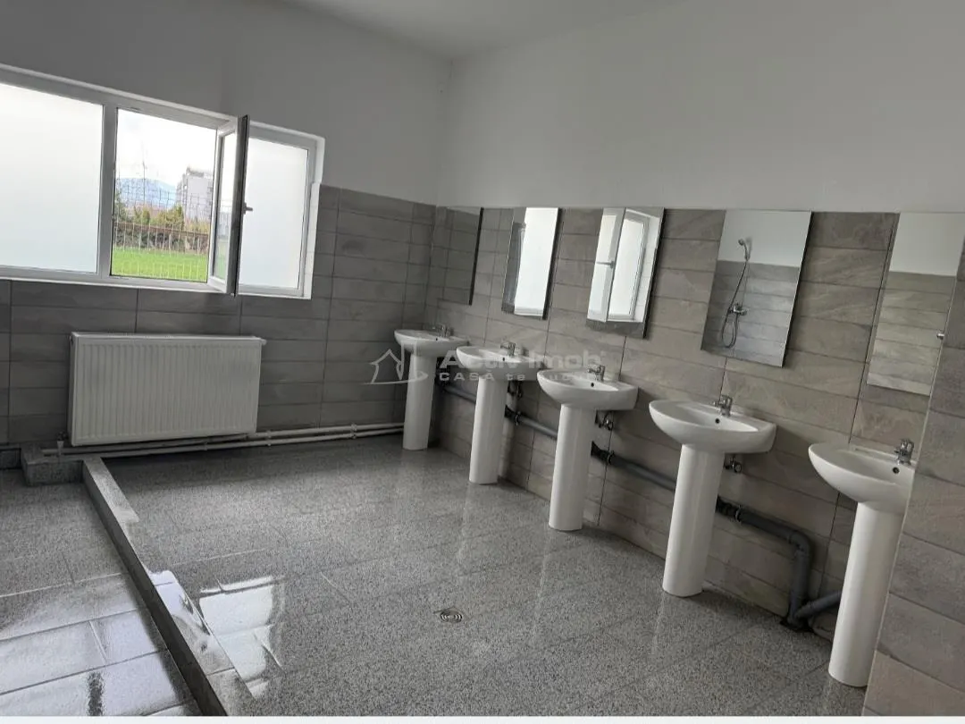 House / villa for rent 20 sqm in Brasov, Carierei area - foto 9