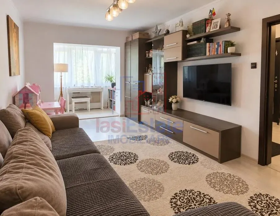 3-Bedroom Separated Layout Apartment, Furnished and Equipped, Targu Cucu - foto 1