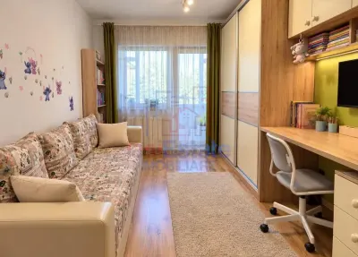 Three-Bedroom Apartment, Podu de Fier Zone, Iași - foto 3