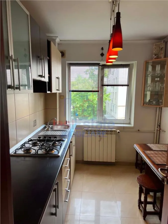 Apartment with 2 bedrooms for sale 55 sqm in Iasi, Podu Ros area - foto 1