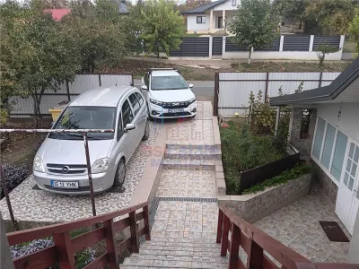 Chicirea Tomesti la sosea Vila P+M SC=140mp Teren 2200mp amenajat vie livada - Chicerea