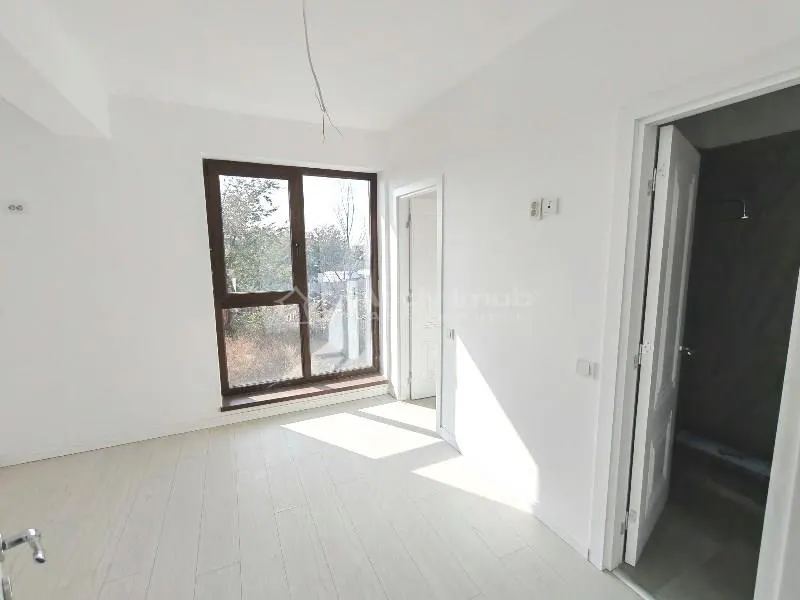 House / villa for sale 116 sqm in Bragadiru - foto 12