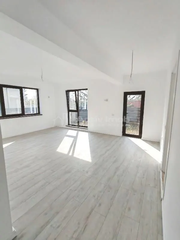 House / villa for sale 116 sqm in Bragadiru - foto 13
