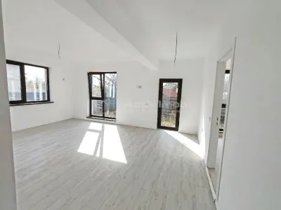 House / villa for sale 116 sqm in Bragadiru - foto 8