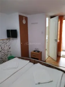 House / villa for sale 130 sqm in Hunedoara, Centru Vechi area - foto 12