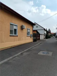 House / villa for sale 130 sqm in Hunedoara, Centru Vechi area - foto 3