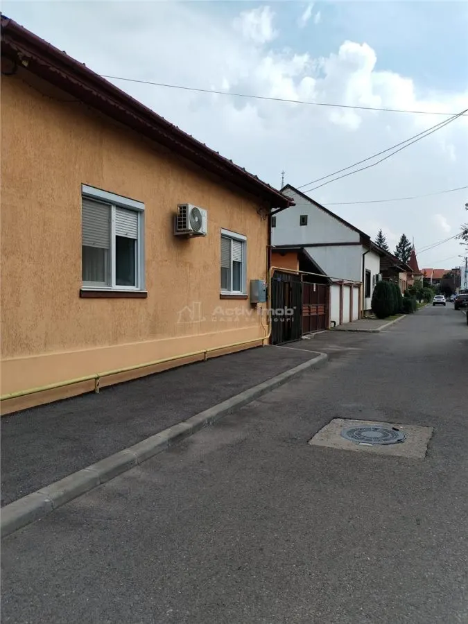 House / villa for sale 130 sqm in Hunedoara, Centru Vechi area - foto 3