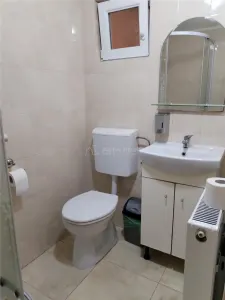 House / villa for sale 130 sqm in Hunedoara, Centru Vechi area - foto 9