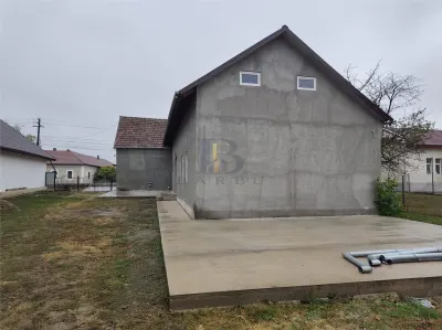 House / villa for sale 190 sqm in Pischia - foto 13