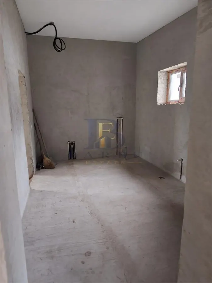 House / villa for sale 190 sqm in Pischia - foto 3