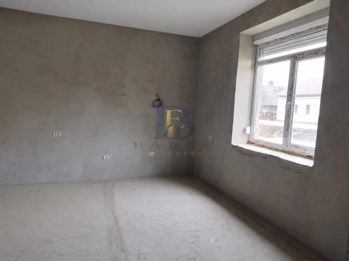 House / villa for sale 190 sqm in Pischia - foto 5
