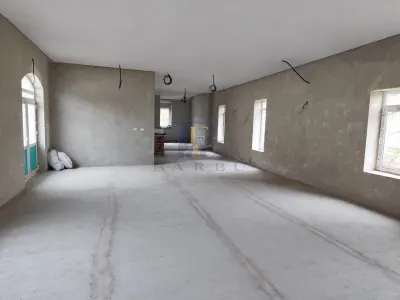 House / villa for sale 190 sqm in Pischia - foto 6