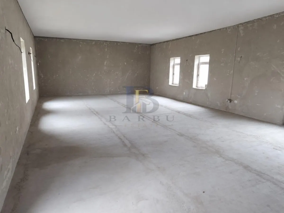 House / villa for sale 190 sqm in Pischia - foto 7