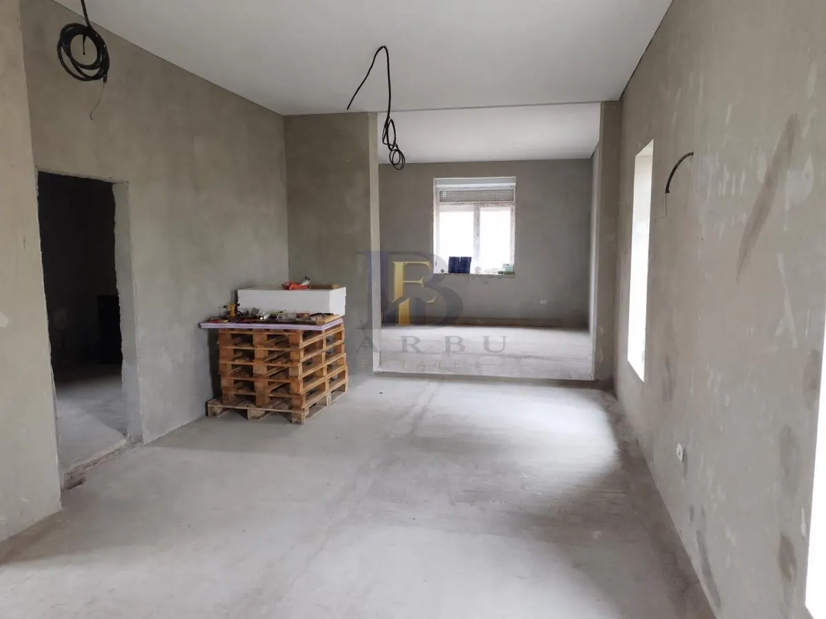 House / villa for sale 190 sqm in Pischia - foto 8