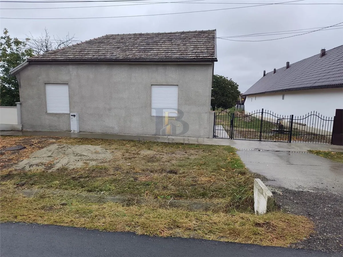 House / villa for sale 190 sqm in Pischia - foto 10