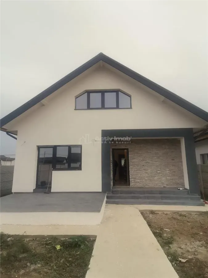 House / villa for sale 125 sqm in Pantelimon, Comuna Pantelimon area - foto 2