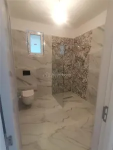 House / villa for sale 125 sqm in Pantelimon, Comuna Pantelimon area - foto 12