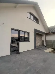 House / villa for sale 125 sqm in Pantelimon, Comuna Pantelimon area - foto 3