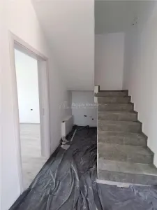 House / villa for sale 125 sqm in Pantelimon, Comuna Pantelimon area - foto 9