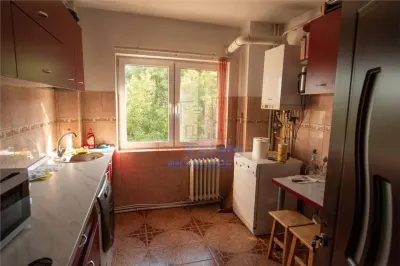Apartament 3 camere zona Podu Ros - ING - Iasi