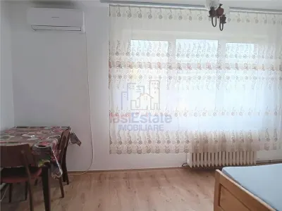 zona Colegiul Racovita Apartament 2 camere Podu Ros - foto 2